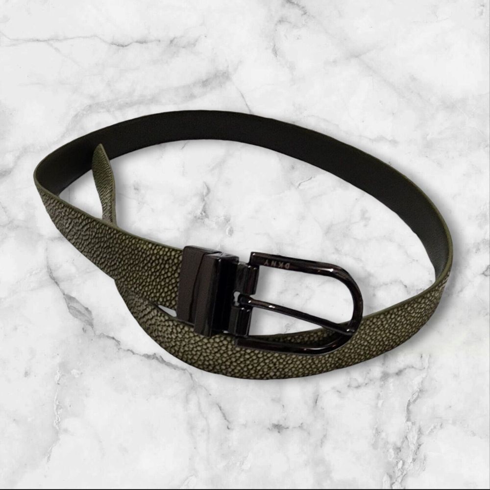 DKNY Stingray-to-Pebble Texture‎ Belt Green Large NWT! $38